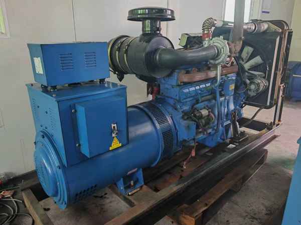 修武100kW柴油发电机组使用多级机油有哪些优缺点？